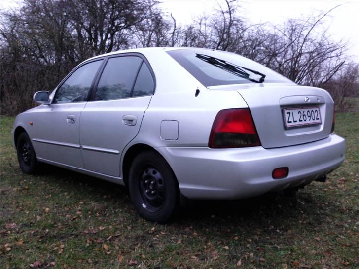 Hyundai accent lc (solgt) billede 5