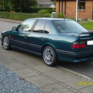 Nissan Primera 2,0 sri