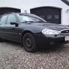 Ford Mondeo st.car