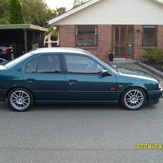 Nissan Primera 2,0 sri