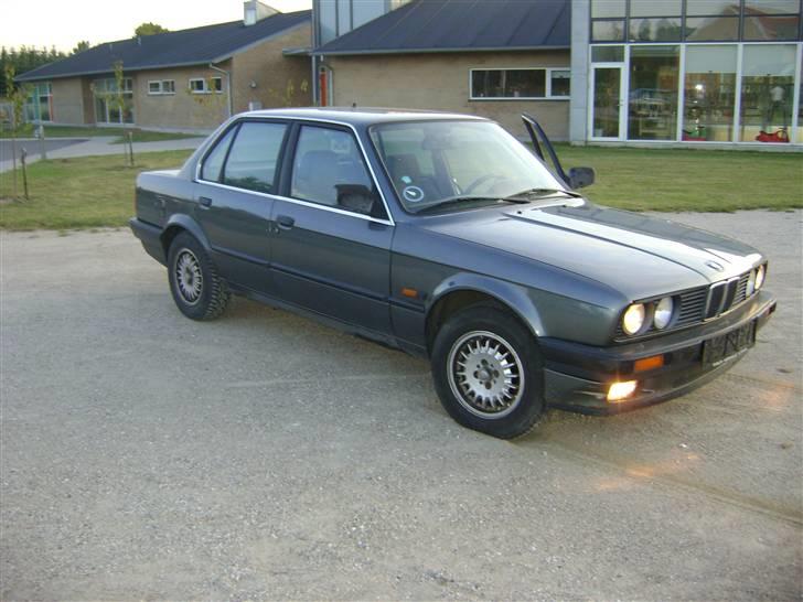 BMW E30 320i  billede 3
