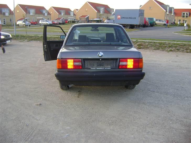 BMW E30 320i  billede 4