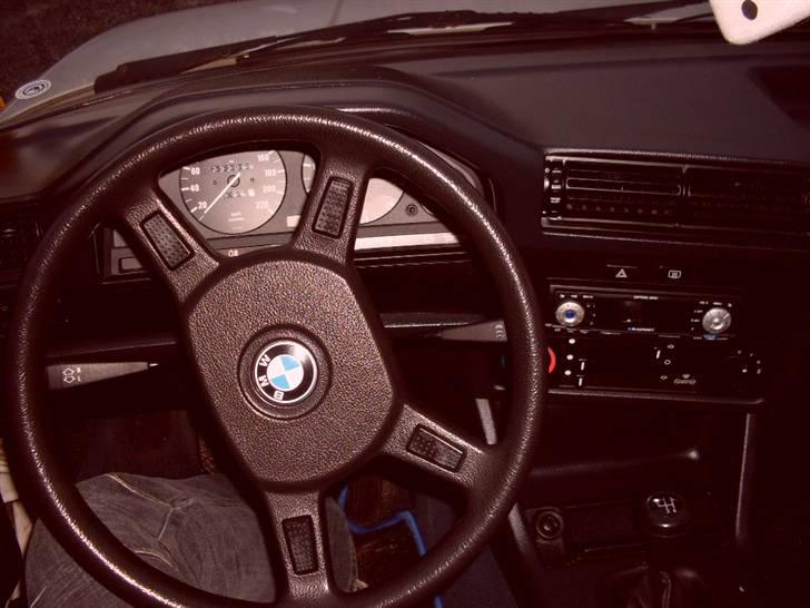 BMW 316 E30 - Skrottet! billede 10