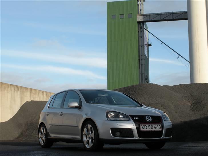 VW Golf  5 GTI   *SOLGT* billede 1