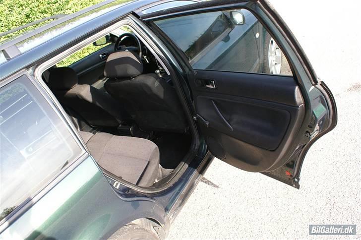 VW Passat st car billede 5