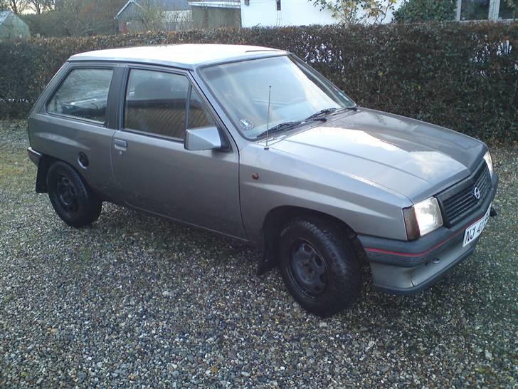 Opel corsa a (solgt) billede 2