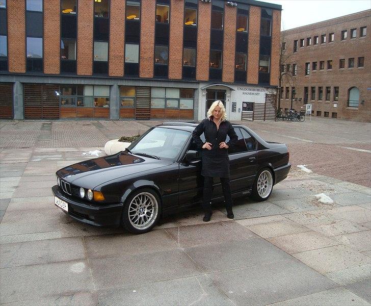 BMW E32 730i "Kejseren" SOLGT billede 2