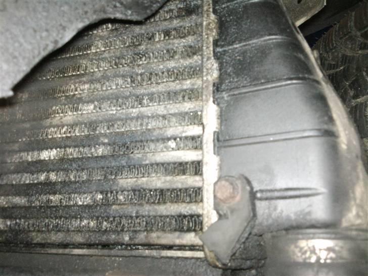 VW Passat 1,6 td.. Død skrot billede 11