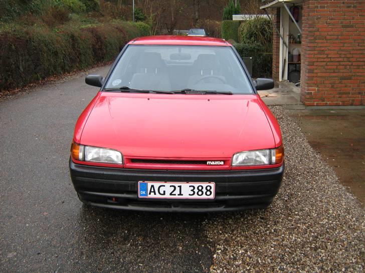 Mazda 323 BG billede 2