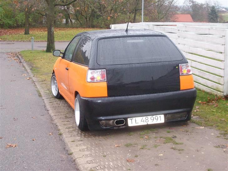 Seat Ibiza . SOLGT billede 12