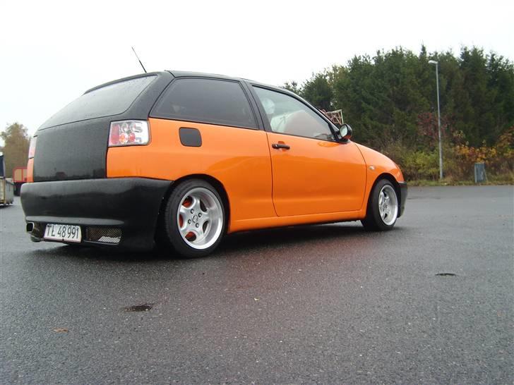 Seat Ibiza . SOLGT billede 18