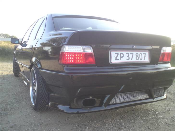 BMW 318 i SOLGT billede 12