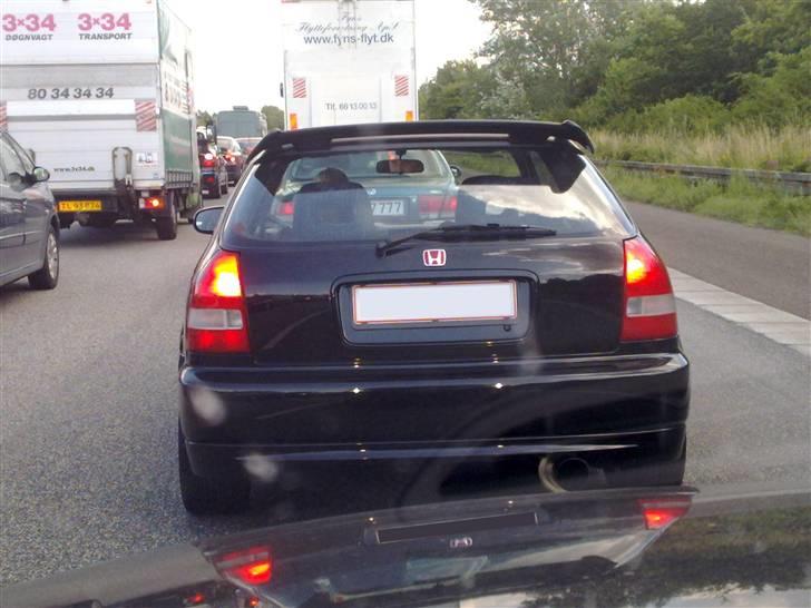 Honda Civic Vti/Type R replica - Kæresten kører vognen hjem. billede 12