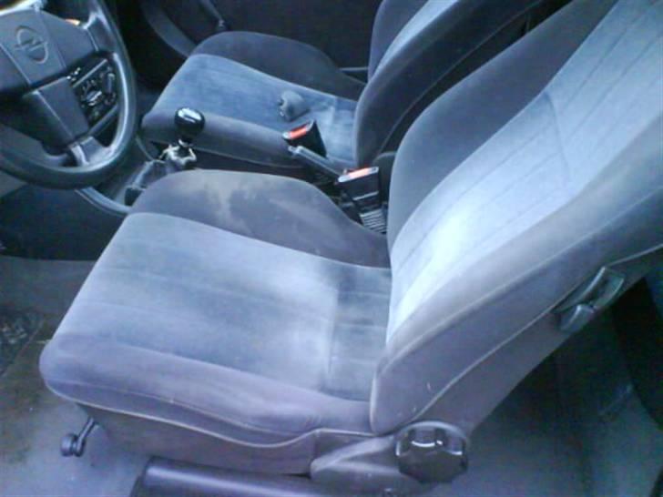 Opel Astra 1,6 8v SOLGT billede 3