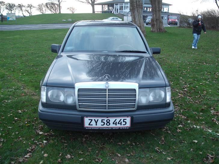 Mercedes Benz 300E SOLGT billede 19