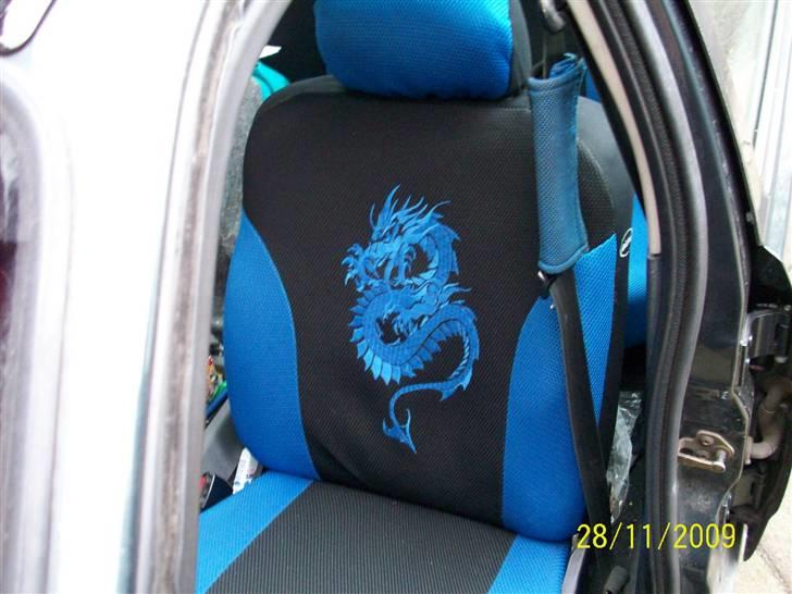 Ford Sierra   -----SOLGT---- - Billigt sæde overtræk fra Bilbixen da det org var Grimt og ødelagt Hele kabinen bliver betrukket om. billede 14