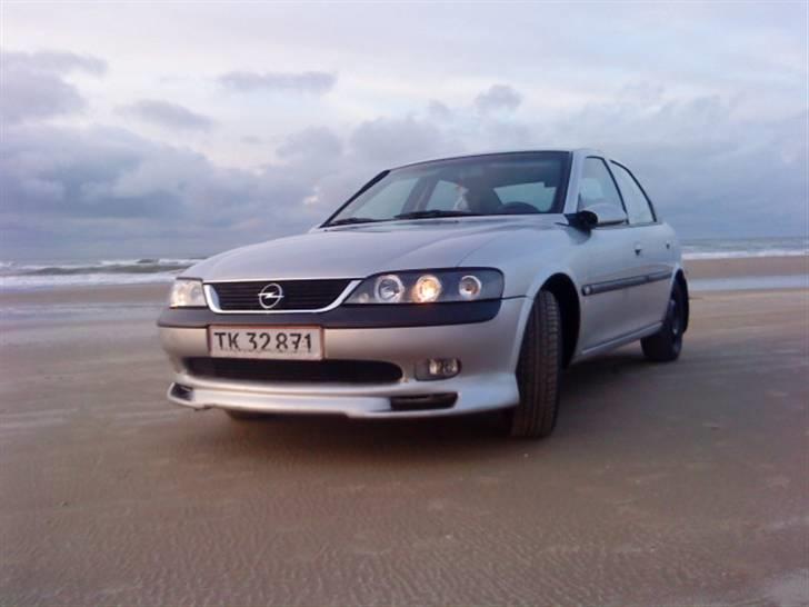 Opel Vectra B 1,6 16V "Solgt" billede 1