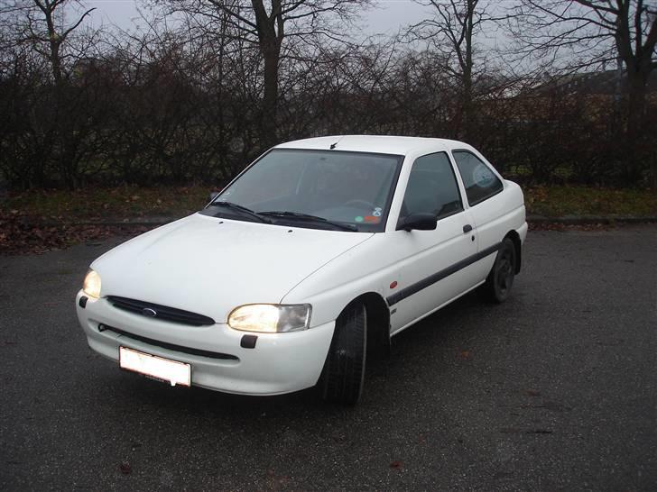 Ford Escort SOLGT billede 13