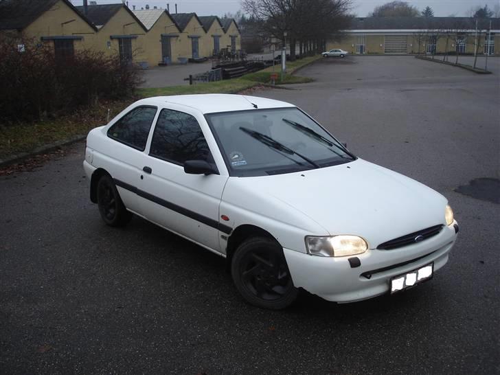 Ford Escort SOLGT billede 14