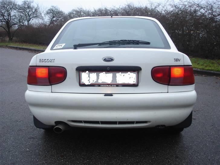 Ford Escort SOLGT billede 15