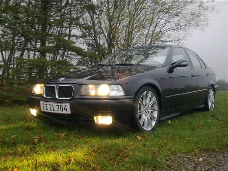 BMW 320i billede 20