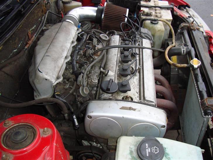 Toyota Corolla 1.6 Sedan 20v billede 14