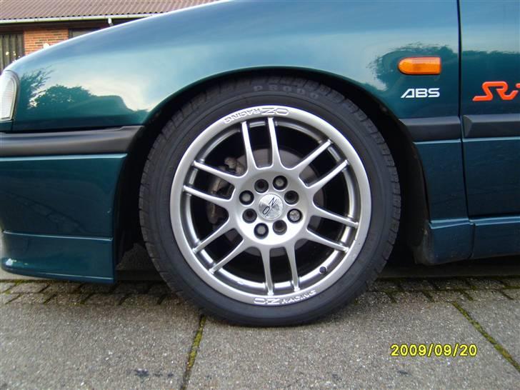 Nissan Primera 2,0 sri billede 5