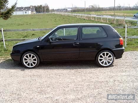 VW Golf Totalskadet billede 5