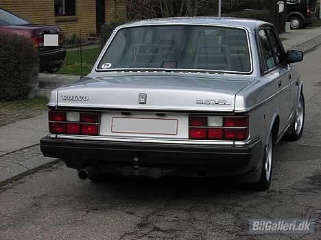 Volvo 240 GL billede 10