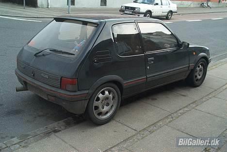 Peugeot 1,9 GTI billede 3