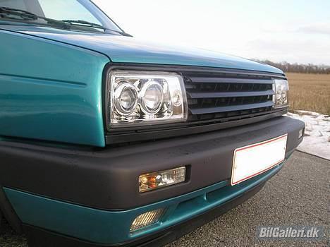 VW Golf II 1.6 GTD SOLGT - De nye InPro lygter, blinklygter med positionlys fra Inpro, tågelygter og emblemfri front billede 5