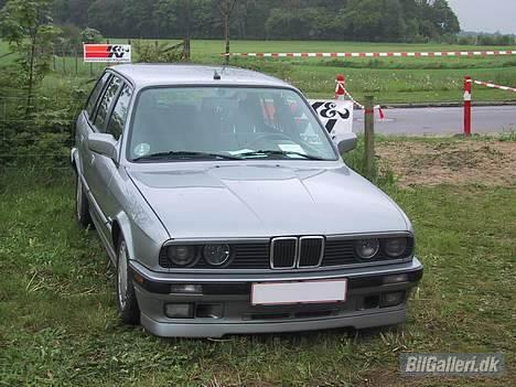 BMW E30 325i Touring - Som hun stod da jeg fik hende billede 13