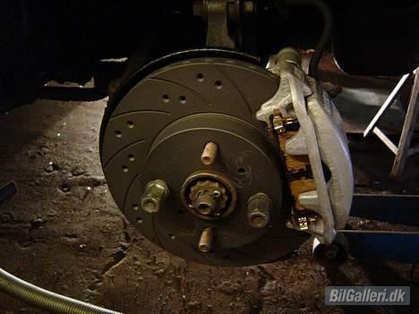 Toyota Corolla GT (Solgt) - Black Diamond skiver i front ;-) Kommer også snart bagi. billede 6