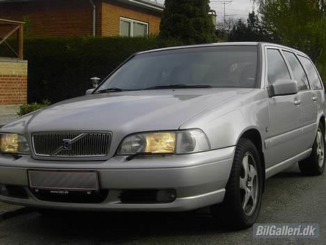 Volvo V70 2,4 20V -SOLGT- billede 3