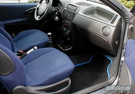 Fiat Punto III *SOLGT* - Det er sgu en lækker kabine den har :) billede 2