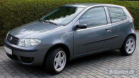 Fiat Punto III *SOLGT* - Billede med de gamle fælge billede 3