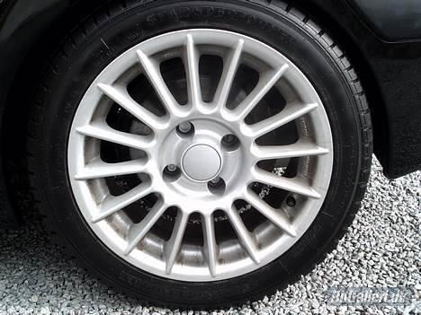 Peugeot 106 GTi - Min fælge, lidt besikdte men, monster fede. billede 7