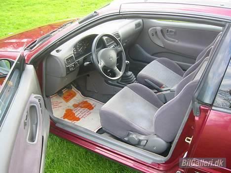 Nissan 100NX billede 10