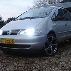 VW sharan 1.9 tdi  SOLGT!