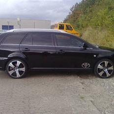 Toyota Avensis 2.0 sol. st.