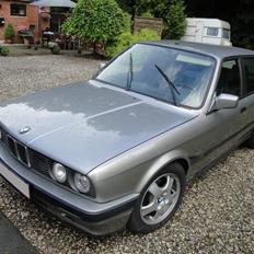 BMW 320i touring (solgt)