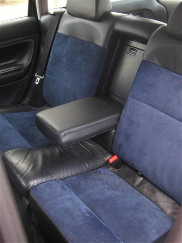 VW Passat 3BG #SOLGT# - Sådan så den ud inden i da jeg købte den... Ikke særlig lækker! billede 6