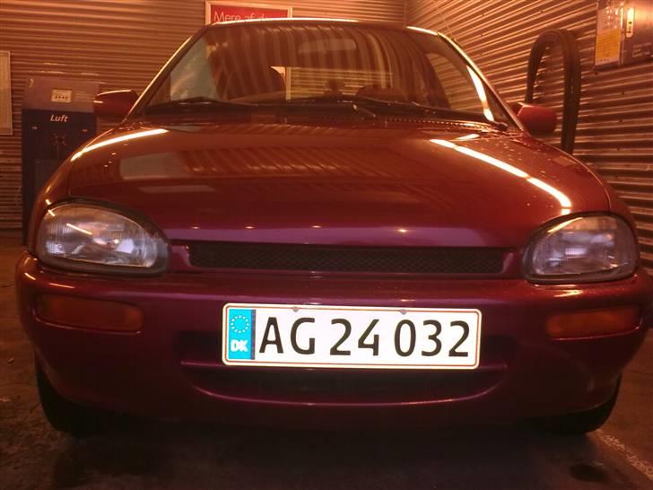Mazda 121 Glx *SOLGT*  - Med de nye EU plader billede 9
