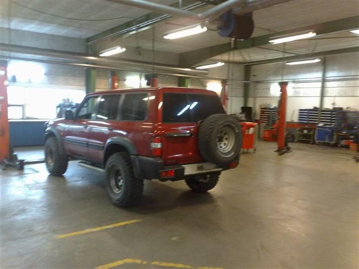 Nissan patrol gr y61 billede 5