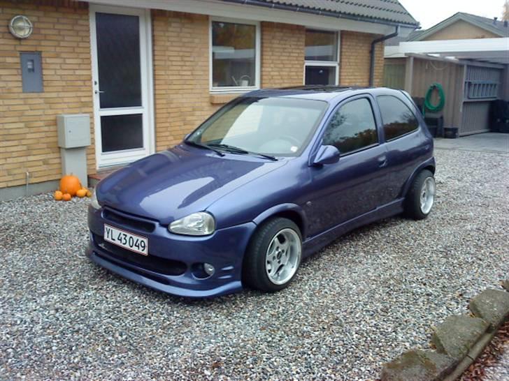 Opel corsa SOLGT billede 2