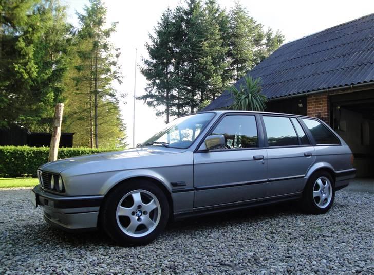 BMW 320i touring (solgt) billede 2