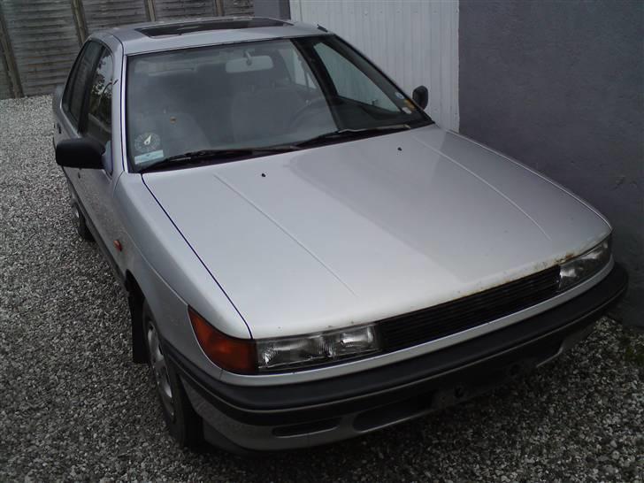 Mitsubishi Lancer GLXI billede 1