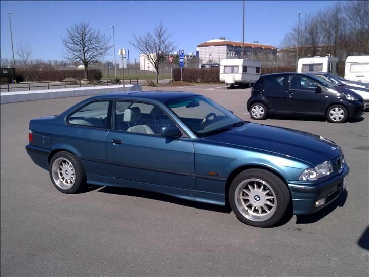 BMW 320ia Coupé individual billede 7