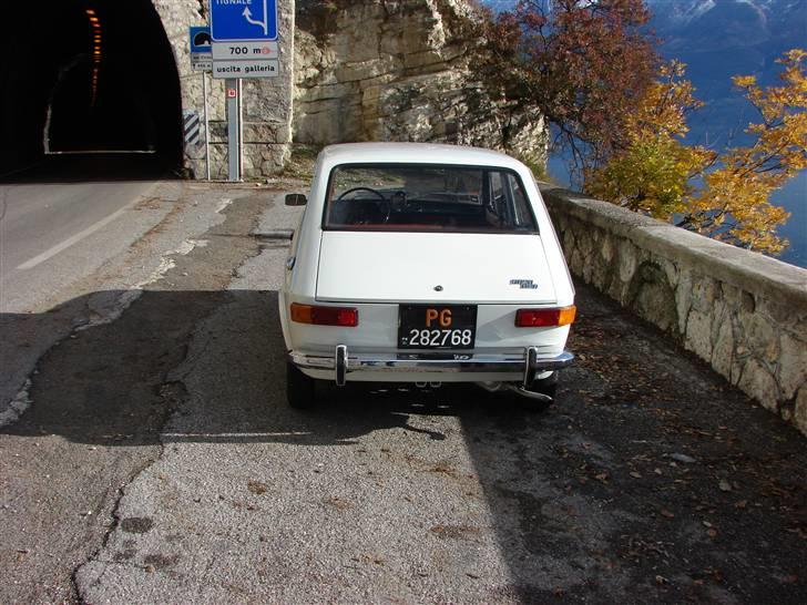 Fiat 127 a Berlina (Vittorio) - På vej hjem.... Her ved Gardasøen. billede 3