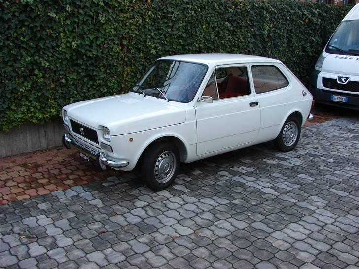 Fiat 127 a Berlina (Vittorio) - Den er jo nææsten jomfruelig, den lille Fiat... billede 4